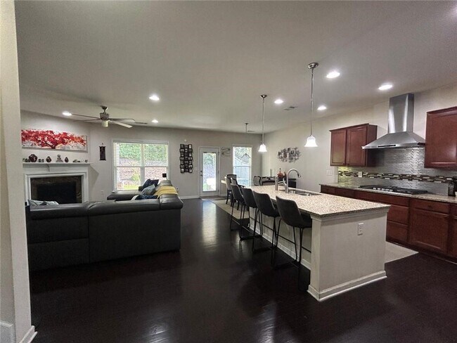 Building Photo - 705 Madison Creek CT