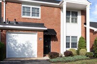Building Photo - 16 Magnolia Dr