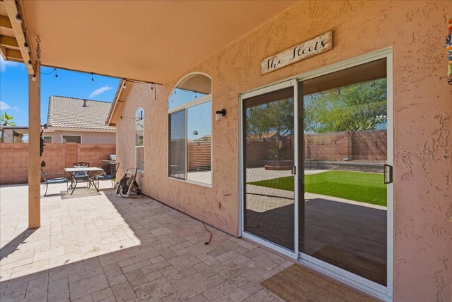 Building Photo - 4414 E Villa Rita Dr