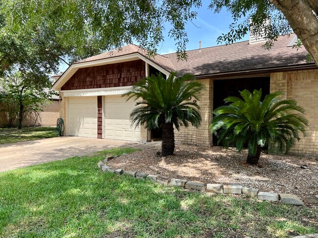 Primary Photo - 3702 Echo Grove Ln