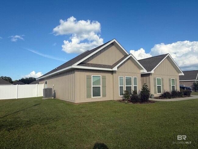 Building Photo - 10762 Winning Colors Trl