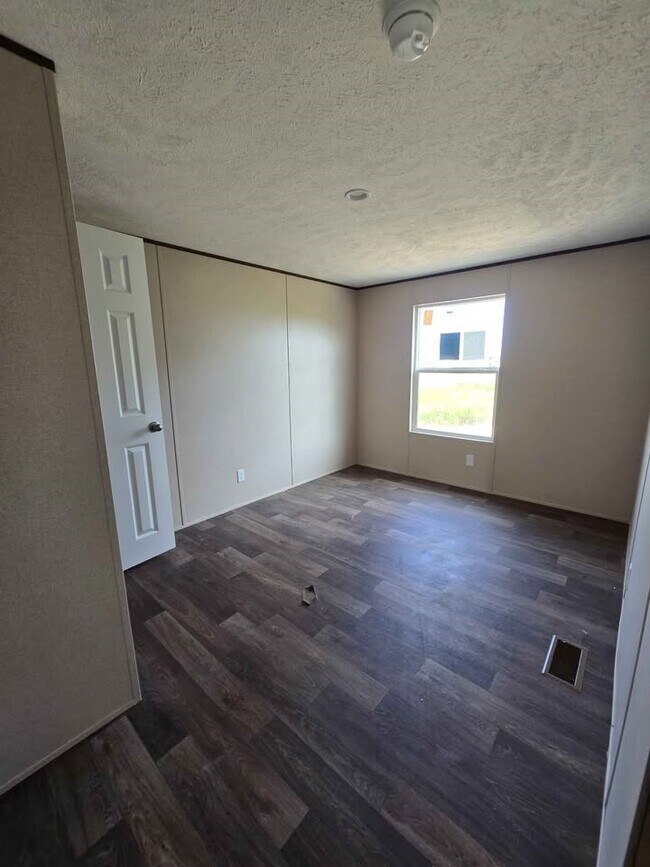 Building Photo - 1959 Rd 5714