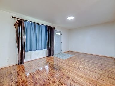 Building Photo - 4469 Mohegan Dr