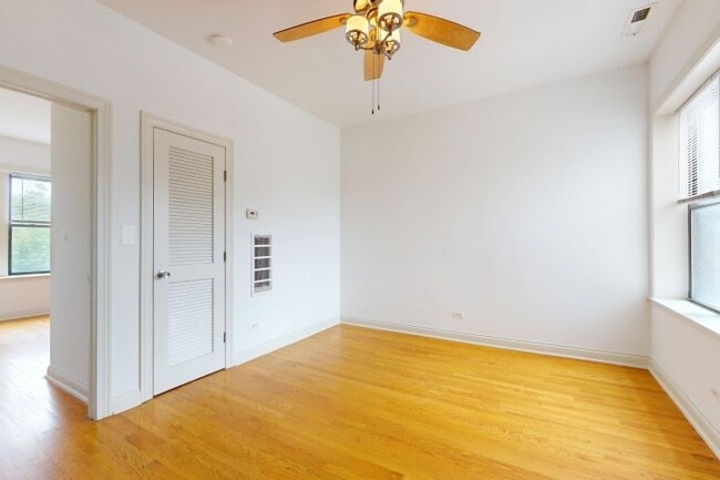 Floorplan - 5355-5361 S. Cottage Grove Avenue
