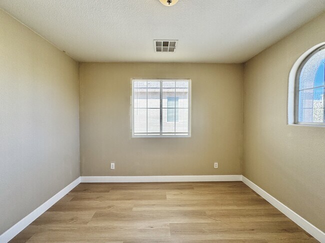 Building Photo - 4967 Crimson Mare Rd