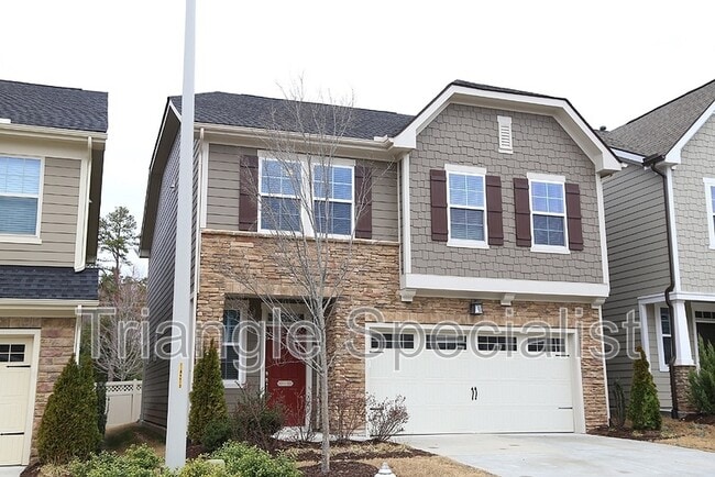 Building Photo - 215 Begen St