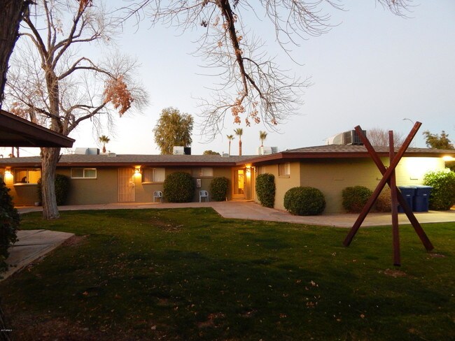 Building Photo - 2020 S Granada Dr