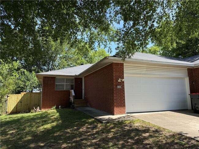 Building Photo - 4310 Nightingale Ln