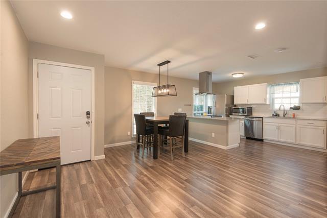 Building Photo - 2211 Yewpon Dr