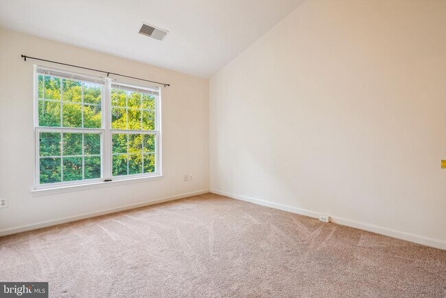Building Photo - 11479 Carriage Gate Ct