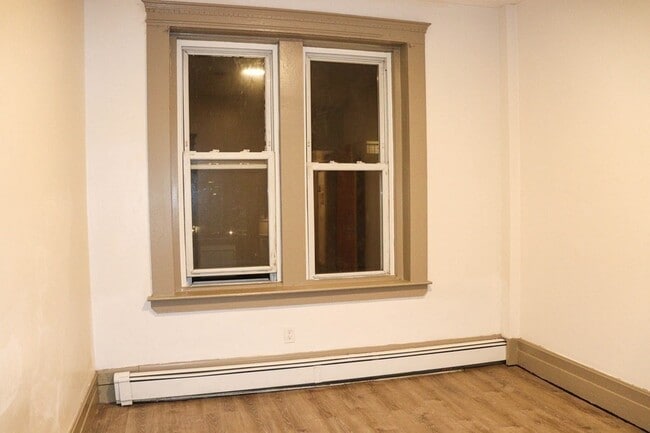 Building Photo - 6 Waumbeck St
