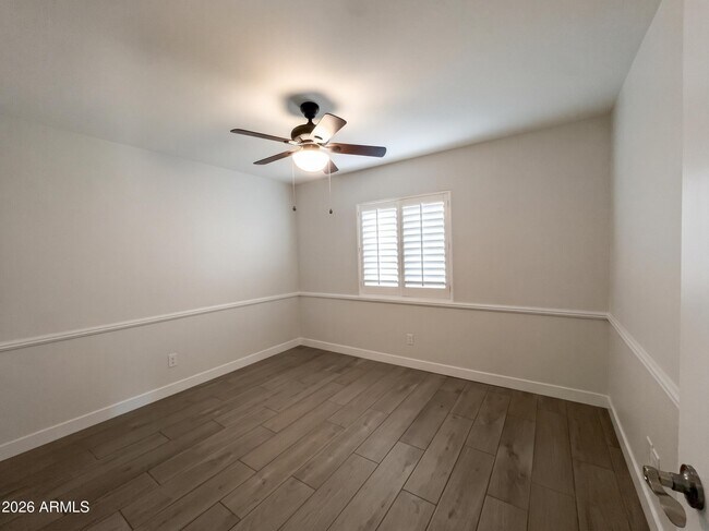 Building Photo - 4222 E Winnetka Dr
