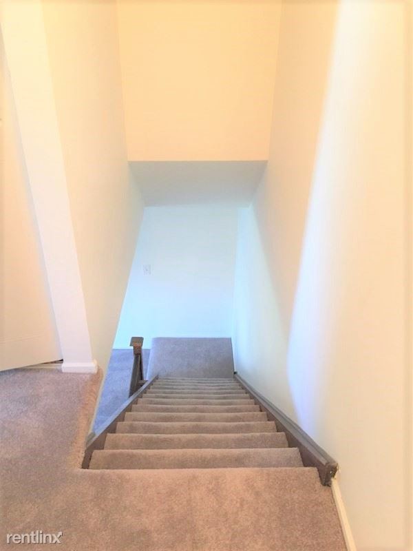 Building Photo - 2 br, 1.5 bath Condo - 1328 Inverrary Ln