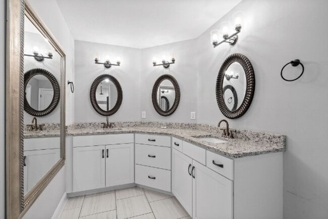 Building Photo - Stunning Home in Wellington Fields Ready f...