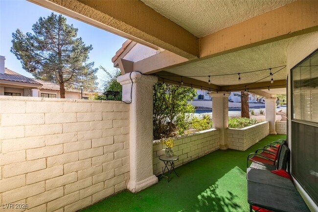 Building Photo - 224 Garfield Dr