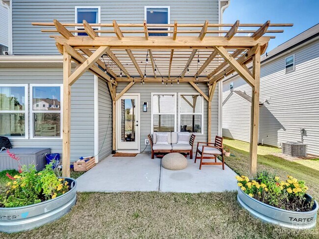 Building Photo - 203 Shay Crossing Rd