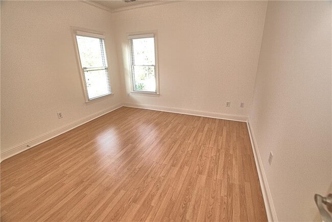 Building Photo - 56 Creekside Park Dr