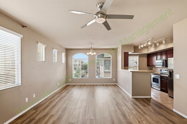Building Photo - 900 S 94th St