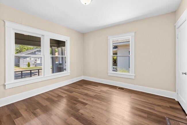 Building Photo - 1437 Princeton Ave SW