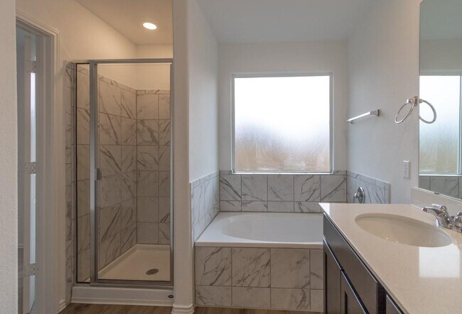 Building Photo - 309 Canley Lp