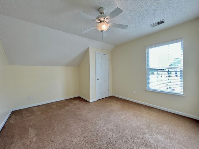 Building Photo - Charming Home on Corner Lot in Lake Caroli...