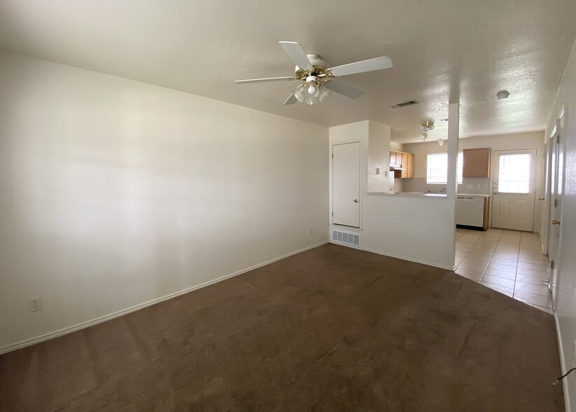 Building Photo - 4200 Deek Dr