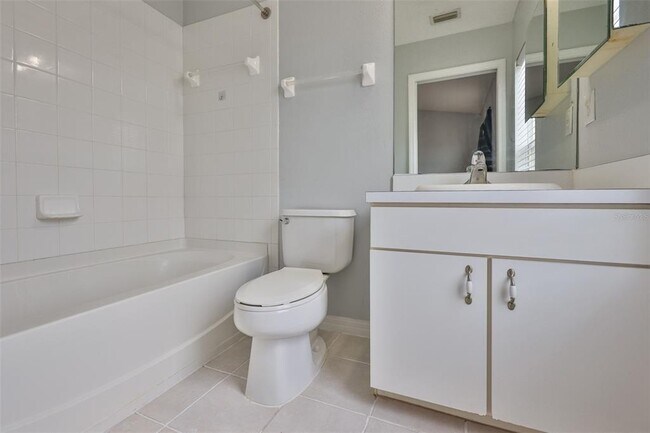 Building Photo - 12950 Kings Crossing Dr