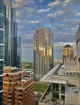 Building Photo - 1305 S Michigan Ave
