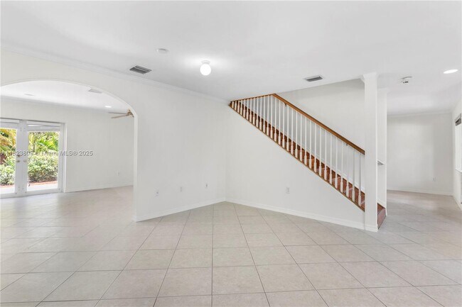 Building Photo - 6525 Southwest 55th Terrace