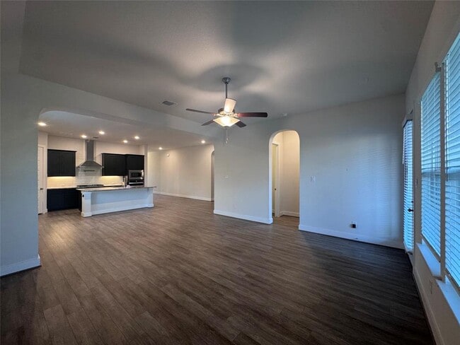 Building Photo - 3804 Sandhill Crane Dr