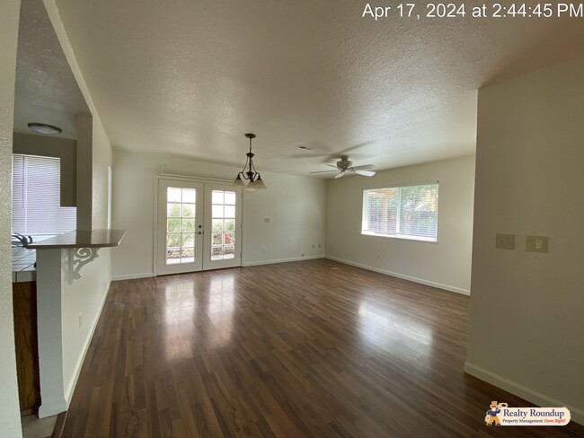 Building Photo - Charming Two Story Home