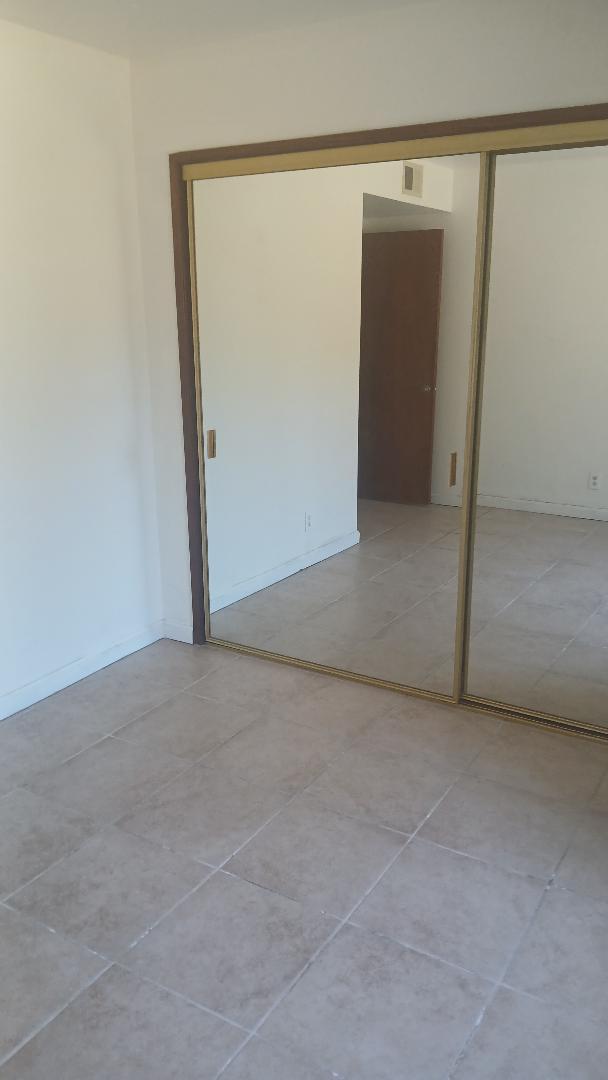 Mirrored wardrobes in Bedroom - 31495 El Camino Real