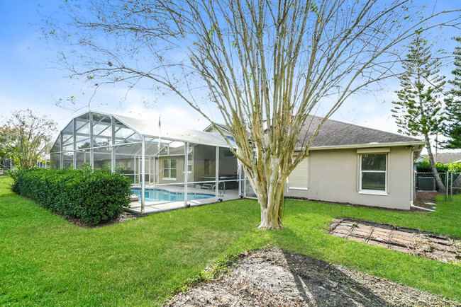 Building Photo - Home with a Pool in Saint Cloud, FL!