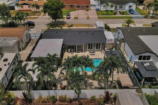 Primary Photo - 5103 SW 128th Pl