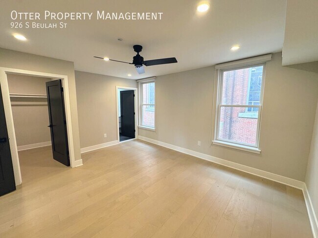 Building Photo - 926 S Beulah St