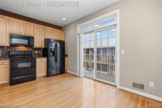 Building Photo - 420 Lewis Ct