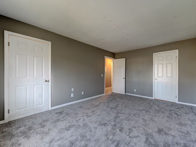 Building Photo - 105 Florence Rd