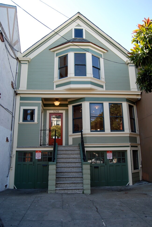 Primary Photo - 1249 9th Ave