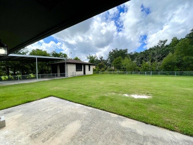 Building Photo - 1365 Wisteria St