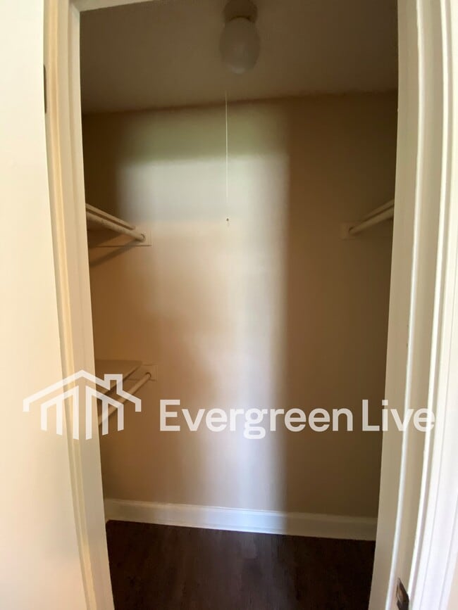 Building Photo - 48 Callan Ct