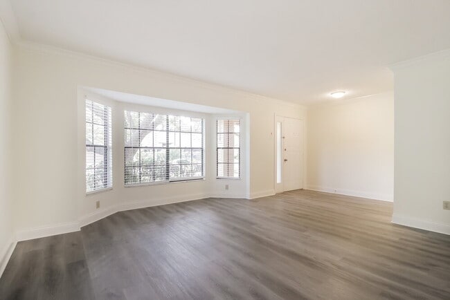 Building Photo - 3470 Paisley Cir