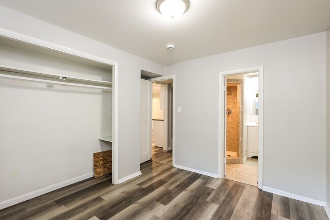 Building Photo - 2910 Orchard Cir
