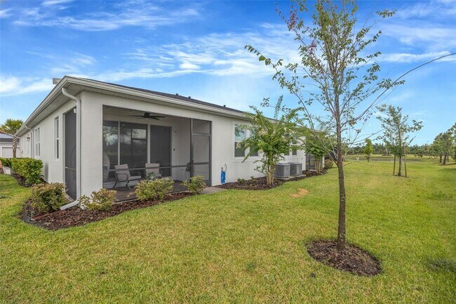 Building Photo - 5886 Timberdale Ave