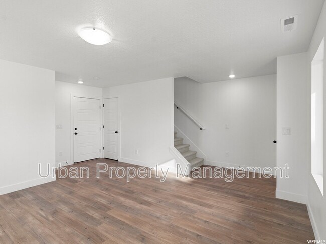 Building Photo - 143 E Verdon Ct