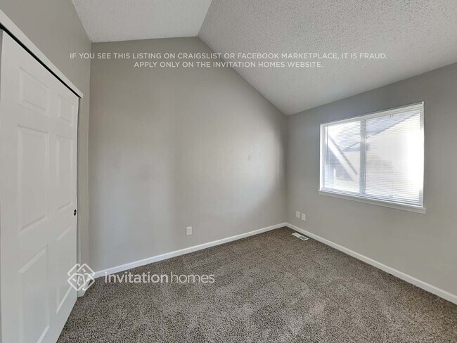 Building Photo - 1162 W 132nd Pl