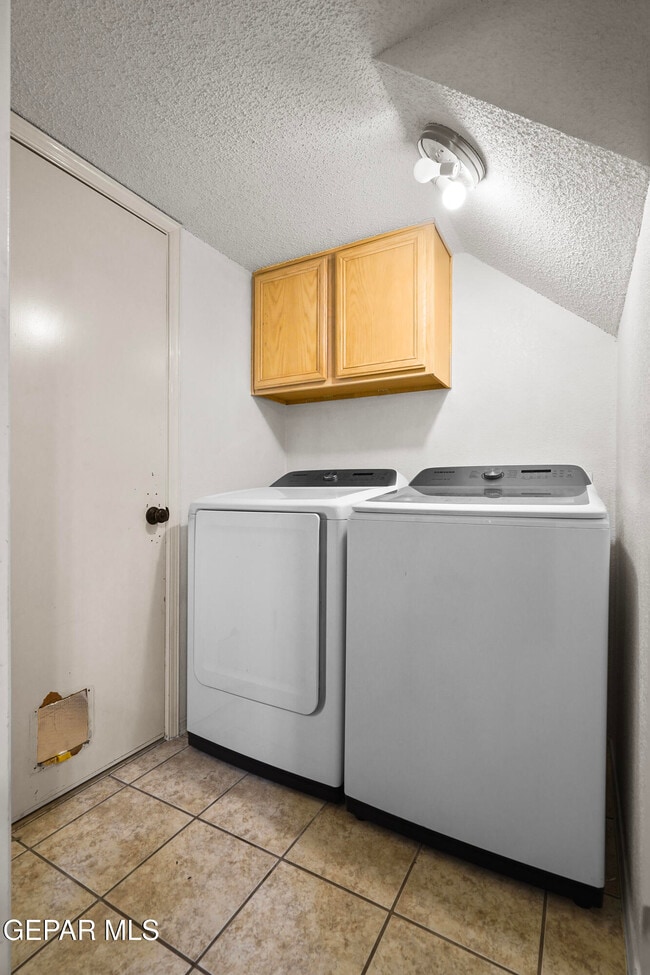 Building Photo - 5009 Cedar Sands Ln