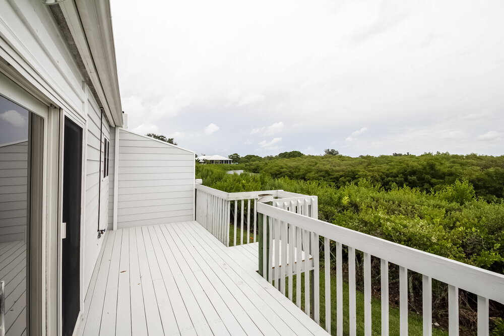 Building Photo - 825 Waterside Ln