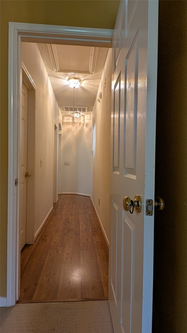 Building Photo - 23206 Colony Green Dr