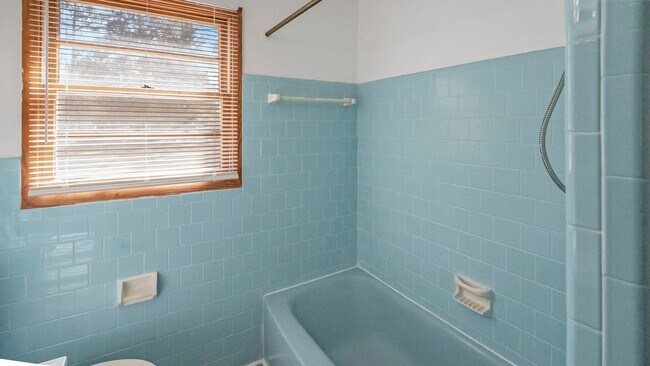 Building Photo - Cozy 3-Bedroom Home with Corner Lot in Rincon