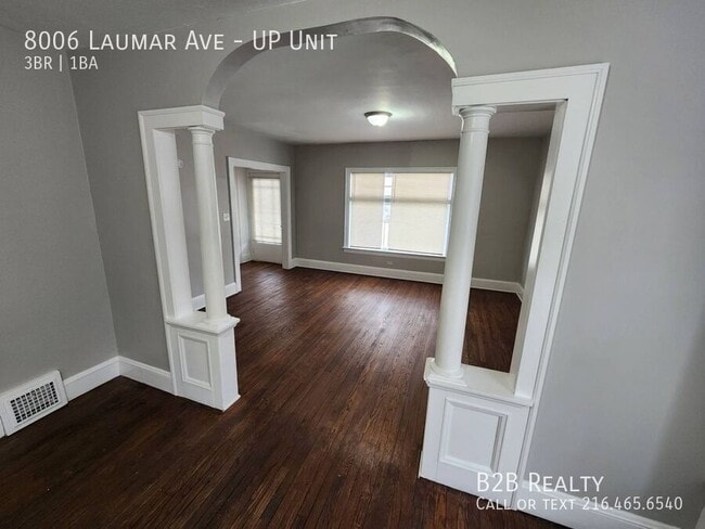 Building Photo - 8006 Laumar Ave